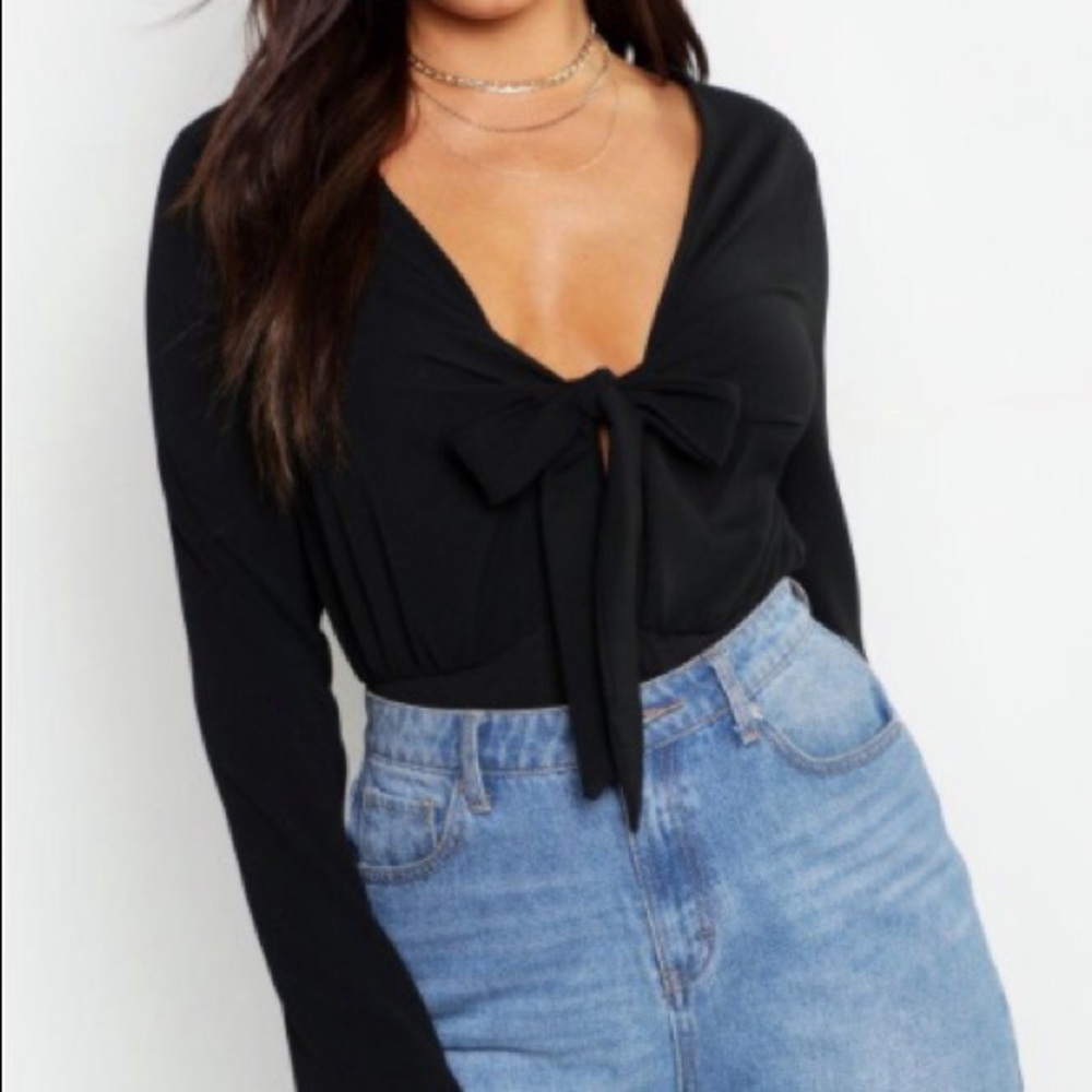 Long sleeve tie front bodysuit!